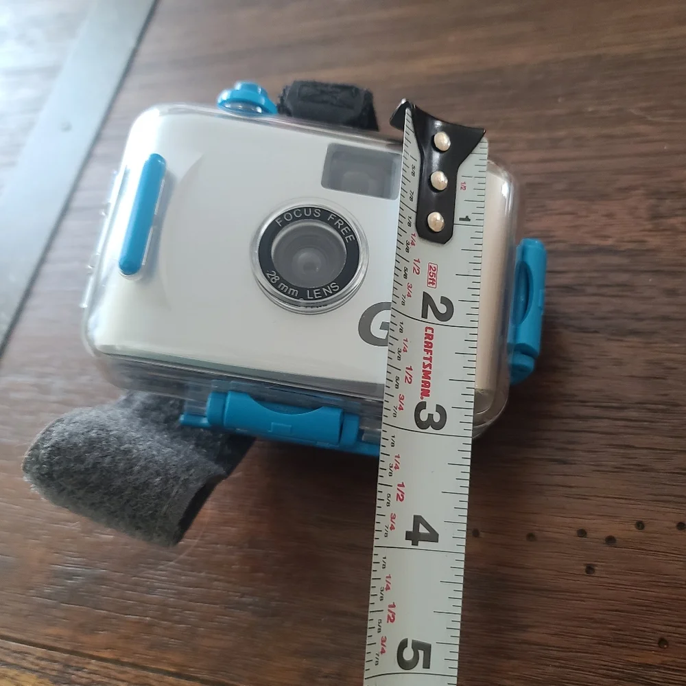 Go pro Hero Film Camera 28mm Auto Focus Lens Waterproof Case Wrist